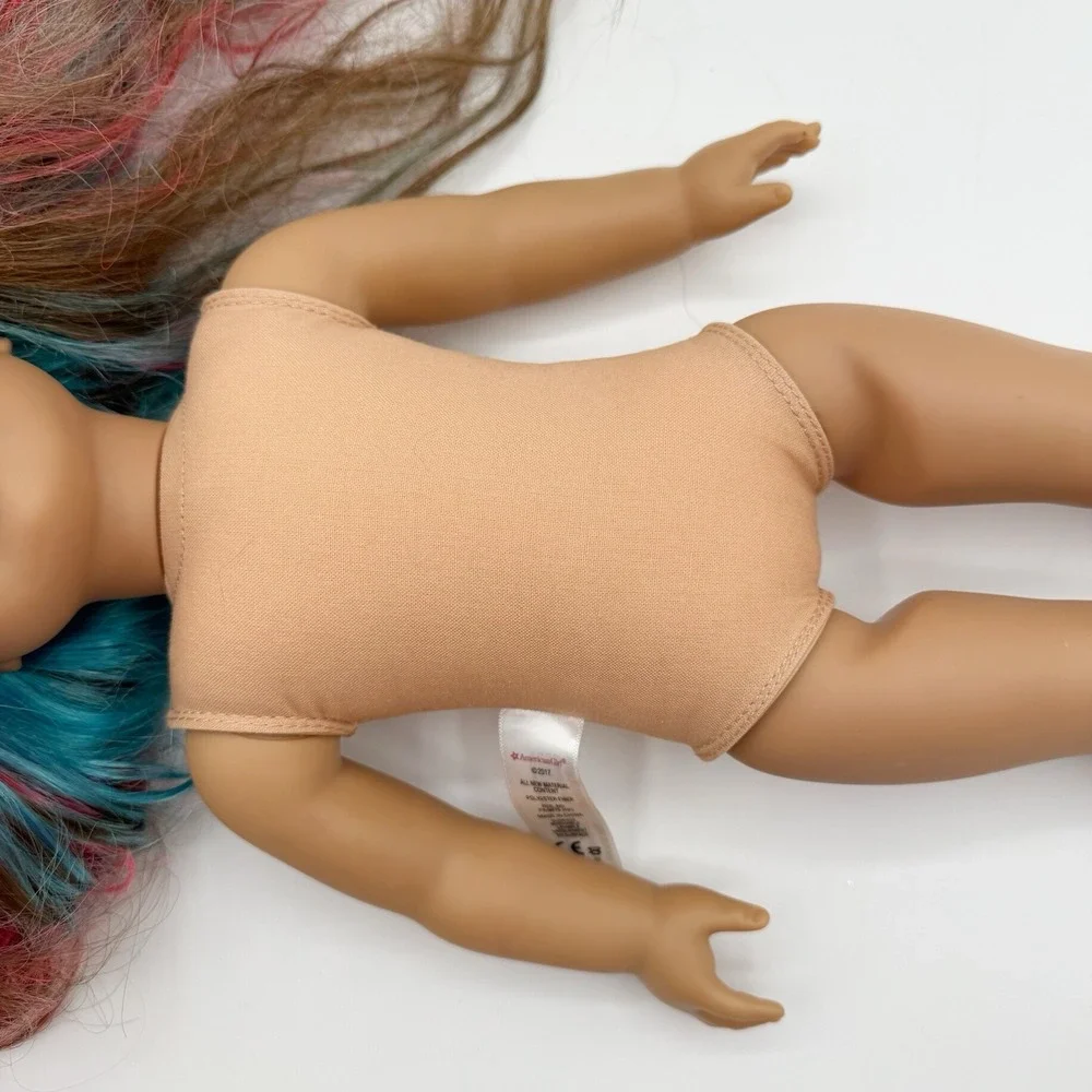 American Girl Truly Me Doll #101 Gray Eyes, Caramel Hair Pink Blue Highlights A1